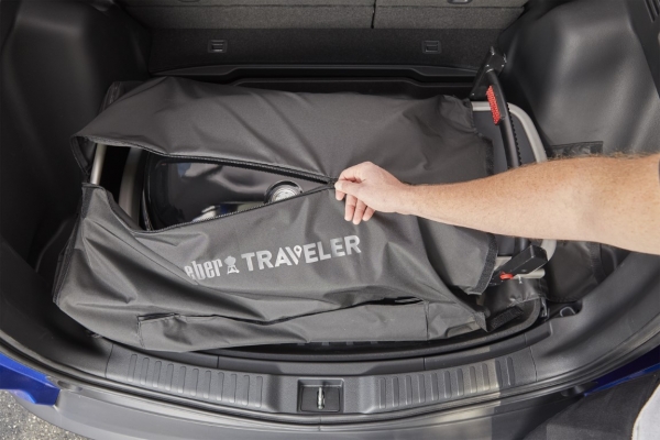 Weber Traveler Transportschutz Zipper schließen